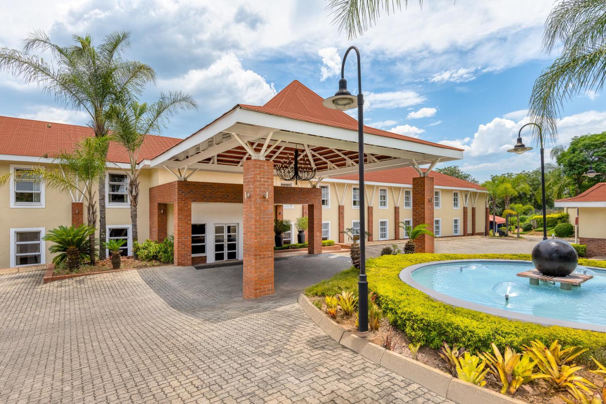 Protea Hotel By Marriott Nelspruit Mbombela Exterior photo